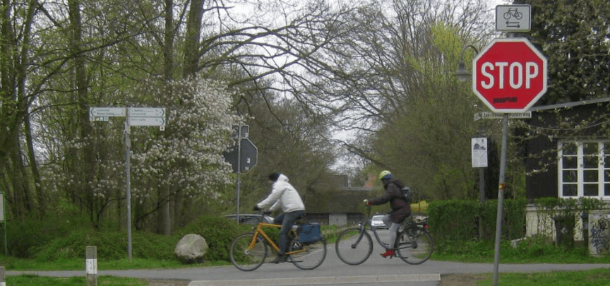 Radfahrende auf dem Jan-Reiners-Weg