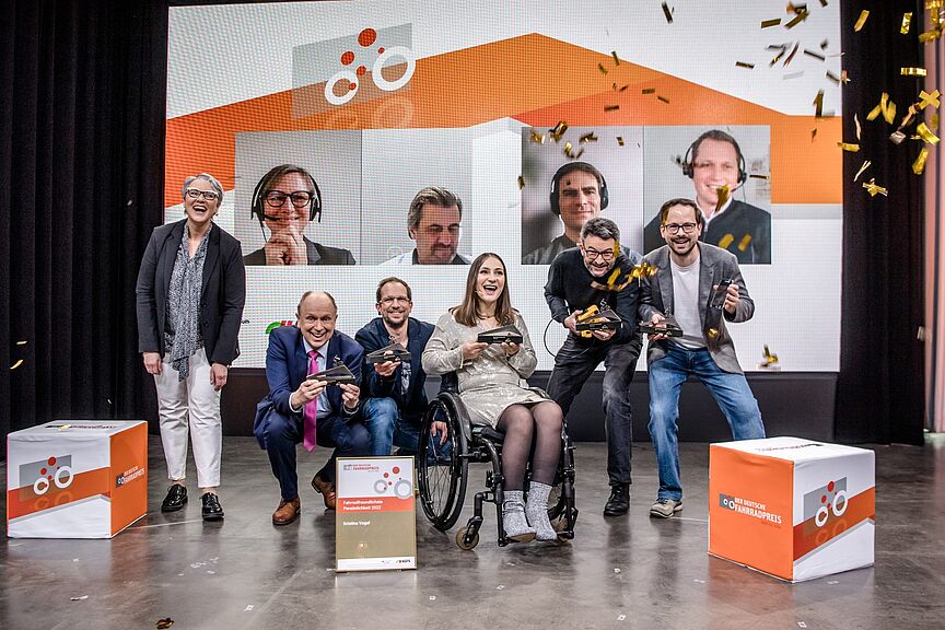 Die Gewinner*innen des Deutschen Fahrradpreises 2022. Die Gewinner*innen des Deutschen Fahrradpreises 2022.